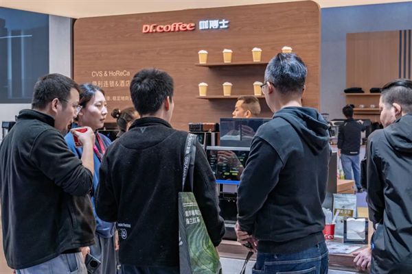 耀呈现2024 Hotelex·深圳华丽收官麻将胡了2游戏入口咖博士全自动商用咖啡机闪(图1)